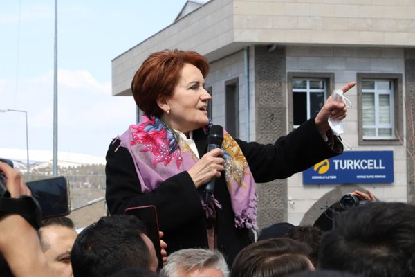 Akşener: “Helal oylarımızla bu sayınları, bu haramzadeleri göndereceğiz”