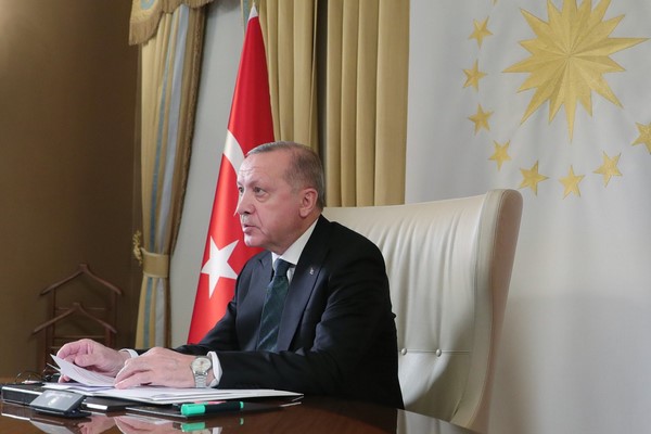 Cumhurbaşkanı Erdoğan, Ukrayna Devlet Lideri Zelenski ile görüştü