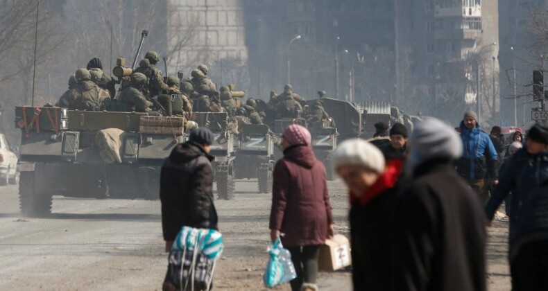 Rus güçleri, Ukrayna’da sivillere saldırdı