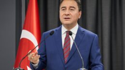 Babacan: “Enflasyonu ölçmek TÜİK’in, düşürmek hükümetin görevi”