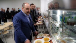 Bakan Varank, TOGG Gemlik Tesislerinde iftar açtı