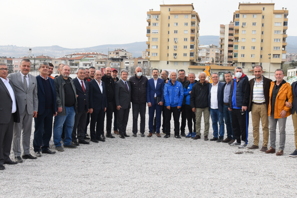 Bornova Kent Stadı fikir birliğiyle yenileniyor