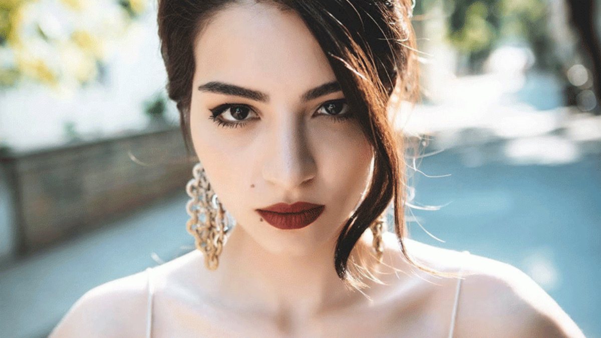 ‘Burası Arabistan mı!’ Melisa Aslı Pamuk’un son pozuna tepkiler peş peşe…