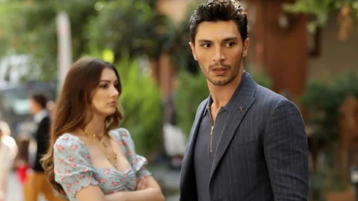 Burcu Özberk ve İlhan Şen sarmaş dolaş poz verdi, sosyal medya yıkıldı! ‘Yandı buralar’