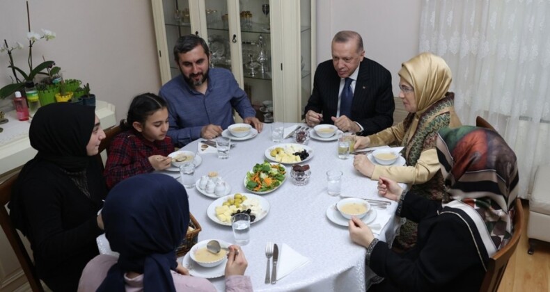 Cumhurbaşkanı Erdoğan, Ümraniye’de oturan Kılıçaslan ailesine konuk oldu