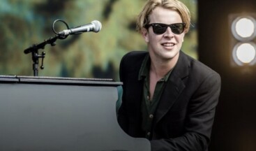 Dünyaca ünlü şarkıcı Tom Odell’ın İstanbul yolculuğu başlıyor