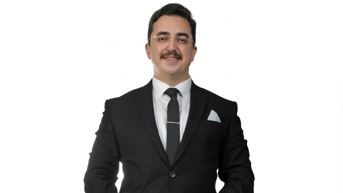 İlahiyatçı Yazar Adnan Şensoy kimdir