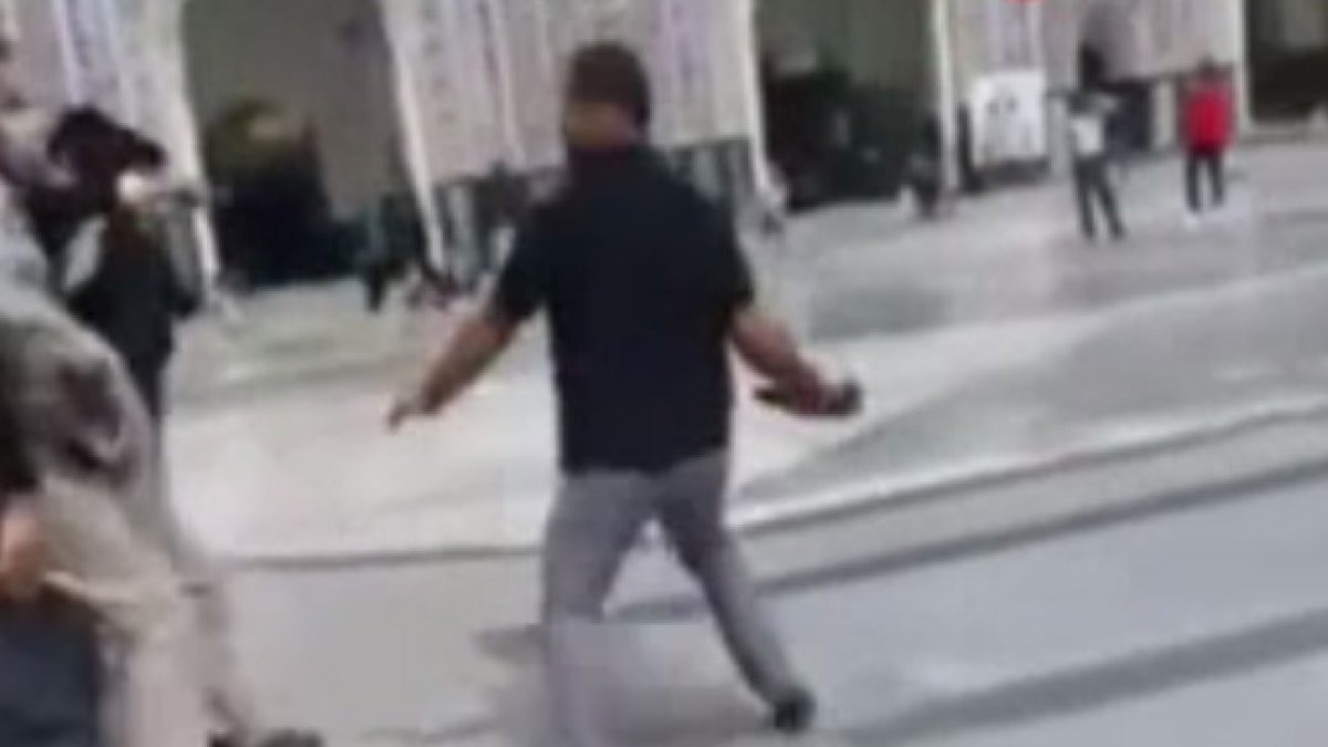 İran’da 2 din adamı bıçaklanarak öldürüldü