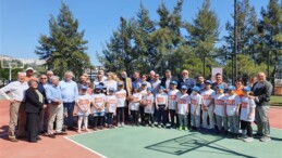 İzmir Çiğli Eğitim Parkı Basketbol Alanı yenilendi