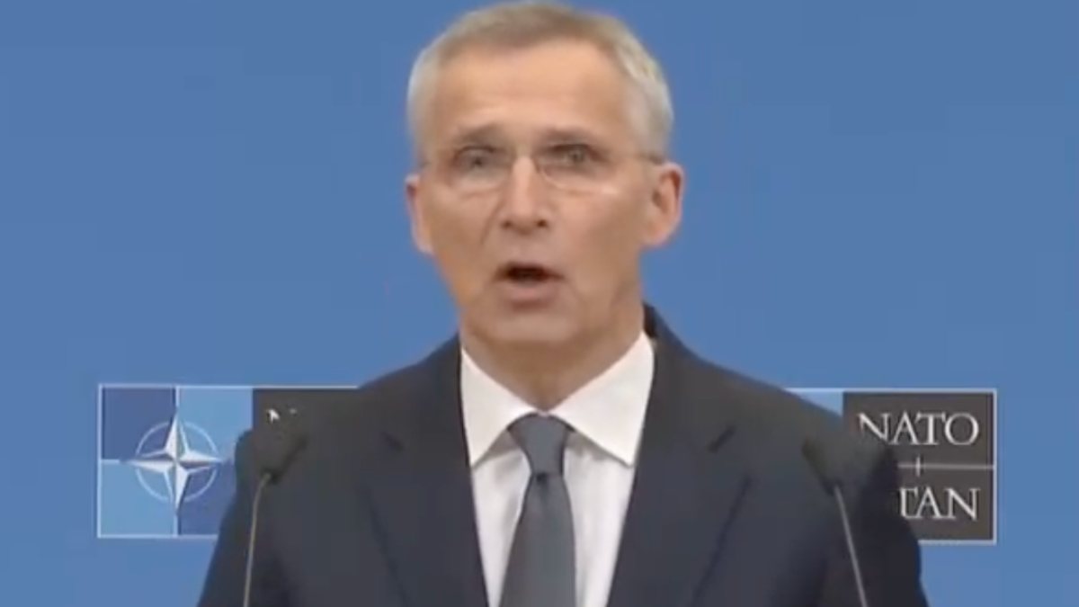 Jens Stoltenberg: Sivillerin hedef alınması savaş suçudur