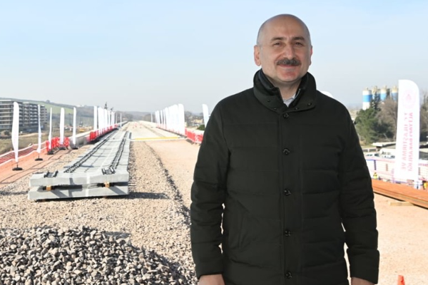 Karaismailoğlu: “Bursa süratli tren çizgisinde tünel çalışmaları süratle devam ediyor”