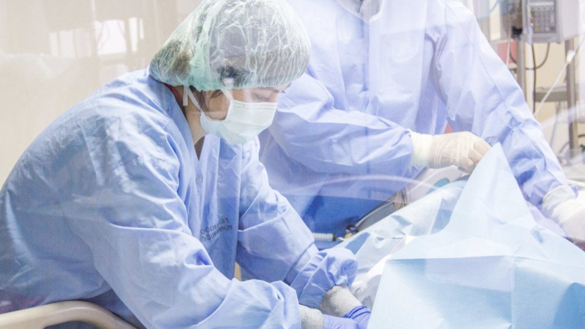 Koronavirüste can kaybı 10’un altına geriledi