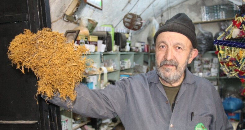 Mardin’de, susuzluğu gideren meyan kökü şerbetine talep arttı