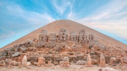 Piramitlerin Rakibi Nemrut Dağı’nın Gizemi