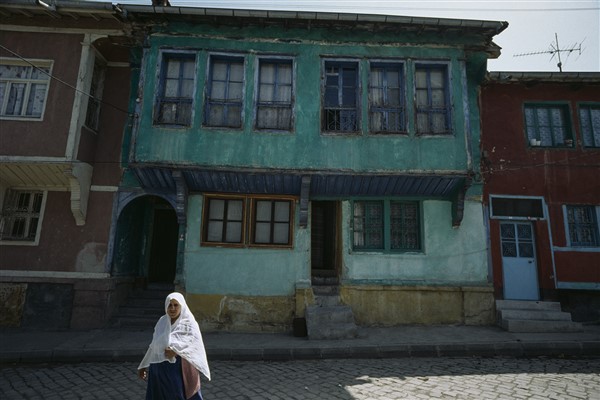 Orta Güler’e ilişkin 46 fotoğraftan oluşan özel bir seçki Afyon’da sanatseverlerle buluşuyor