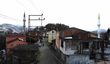 Samsun-Ordu sınırındaki caddede oturanlar oruçlarını 1 dakika arayla açıyor