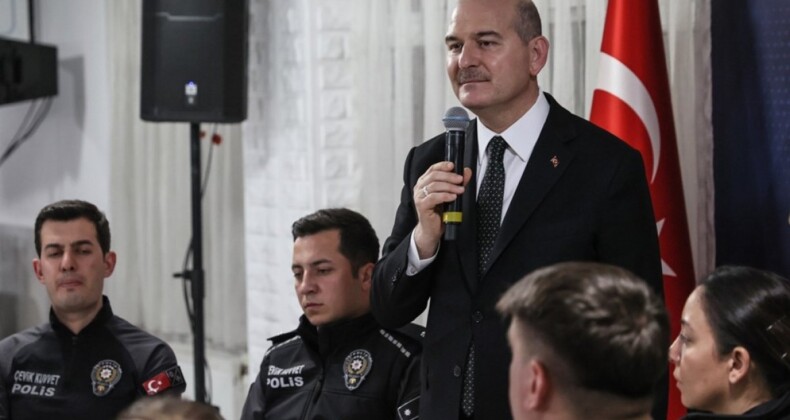 Süleyman Soylu, polislerle iftar yaptı