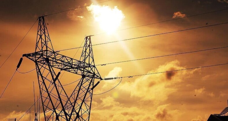 Türkiye’nin elektrikte kurulu gücü 100 bin megavatı aştı