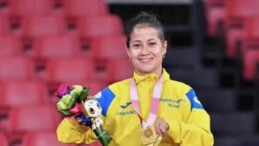 Ukraynalı sporcu, olimpiyatlarda Rusları yenerek kazandığı altın madalyasını satışa çıkardı
