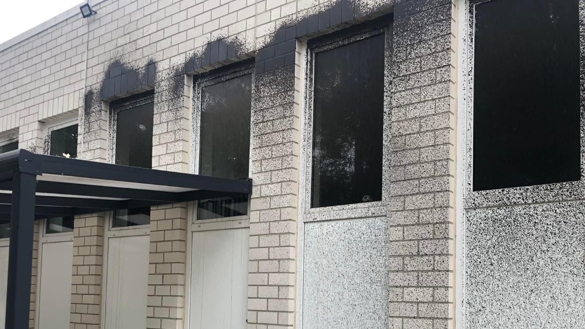 Almanya’da camiye boyalı saldırı gerçekleştirildi