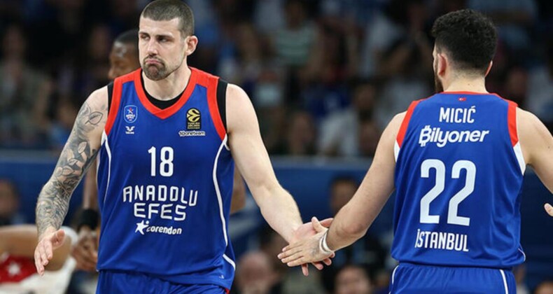 Anadolu Efes, EuroLeague’de final için sahaya çıkıyor