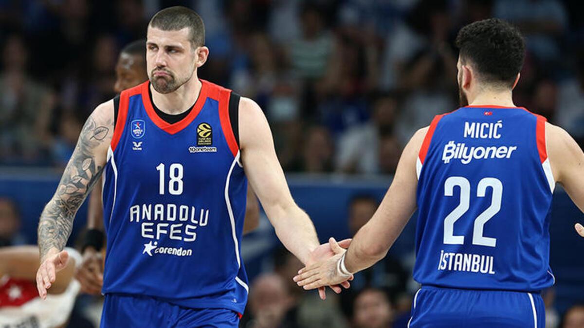 Anadolu Efes, EuroLeague’de final için sahaya çıkıyor