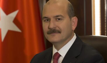 Bakan Soylu: “1 ton 117 kg metamfetamin kristal ve sıvı ele geçirildi”