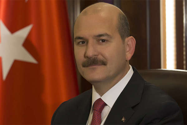 Bakan Soylu: “1 ton 117 kg metamfetamin kristal ve sıvı ele geçirildi”