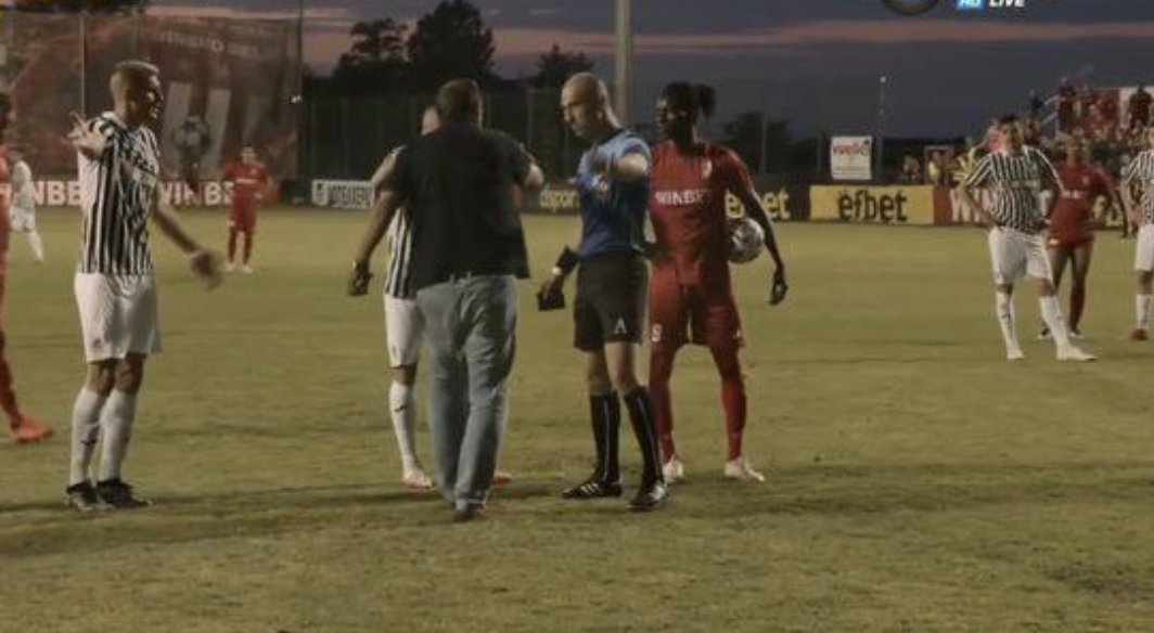 Başkan sahaya girip penaltıcıyı belirledi, takımı küme düştü