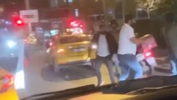 Beyoğlu’nda taksici ve yolcular arasında ücret kavgası