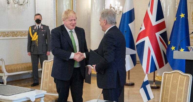 Boris Johnson: NATO kimseye tehdit değildir