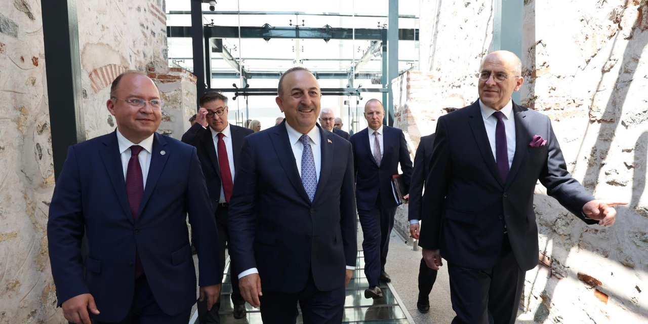 Çavuşoğlu, Romanya, Polonya üçlü görüşmesi: Gündem savaş ve terörizm