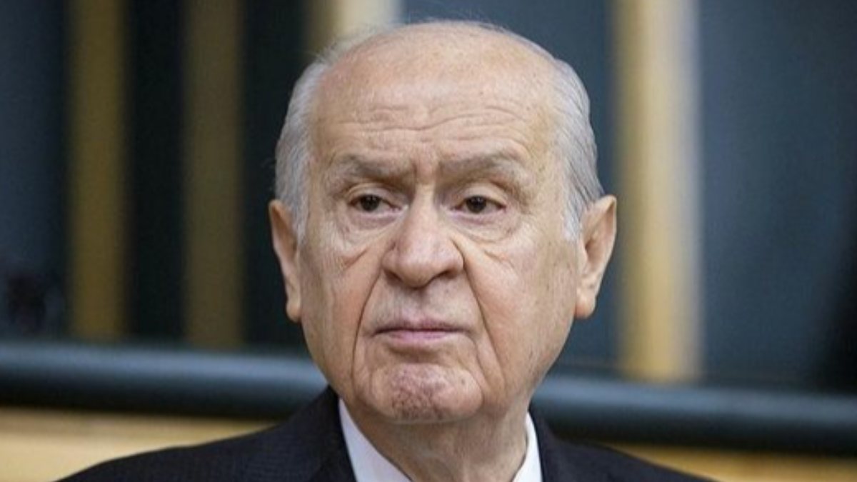 Devlet Bahçeli: Maskeli demokratlarla mücadelemize devam edeceğiz