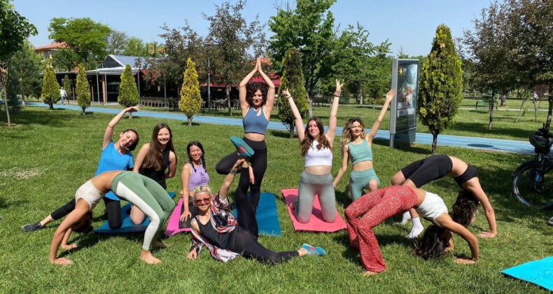 Eskişehir’deki parkta yoga yaptırılmadı
