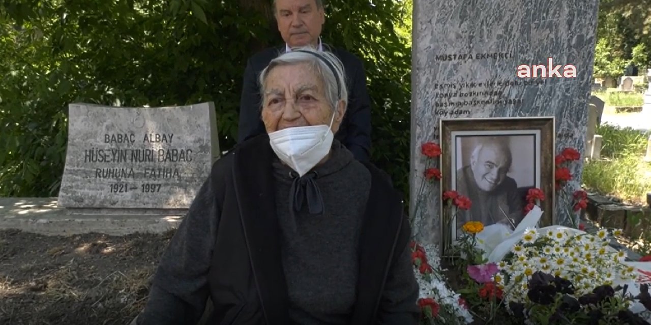 Gazeteci Mustafa Ekmekçi mezarı başında anıldı