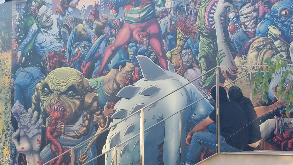 İBB, Müze Gazhane’de tepki çeken duvar kağıtlarını kaldırdı