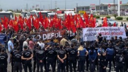 İncirlik önünde protesto: NATO defol bu memleket bizim!