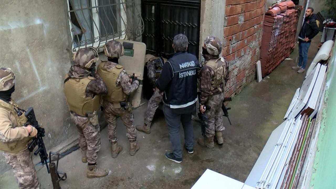 İstanbul’da helikopter destekli uyuşturucu operasyonu