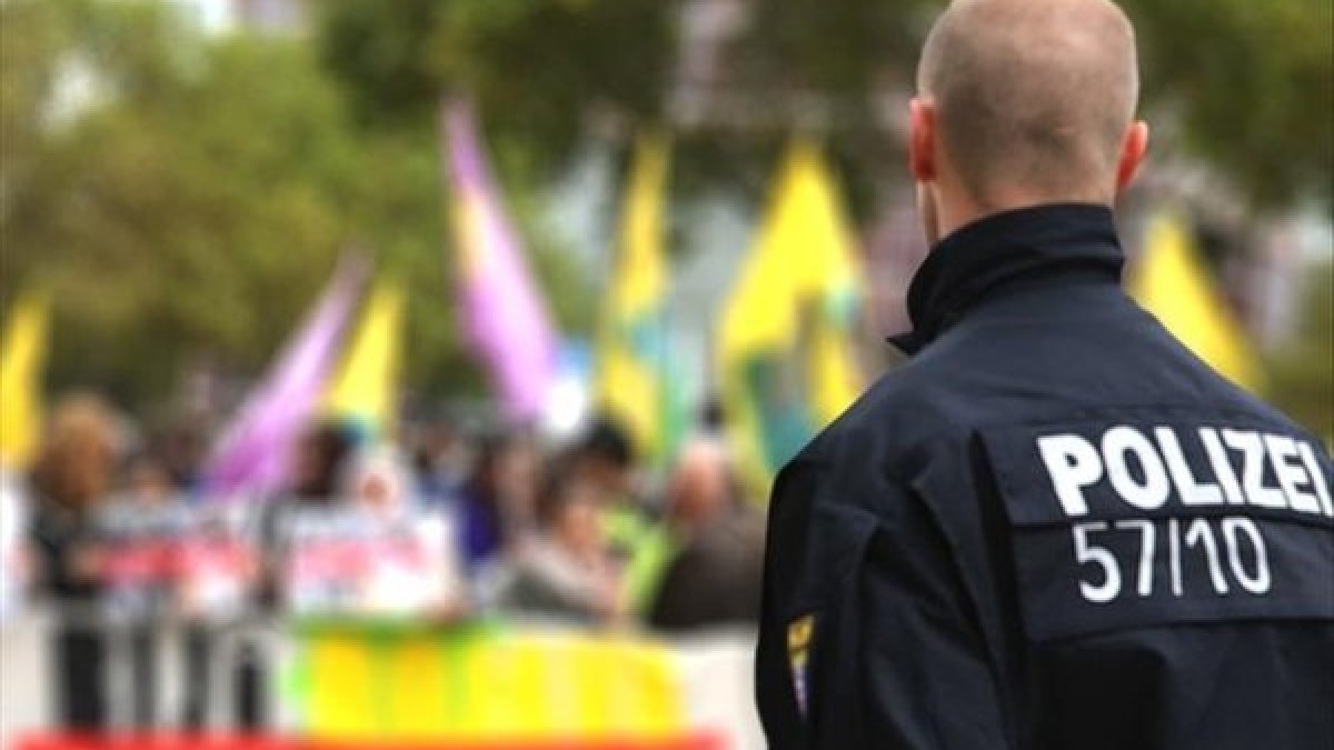 İsveç, terör örgütü dediği PKK’nın etkinliklerine izin veriyor