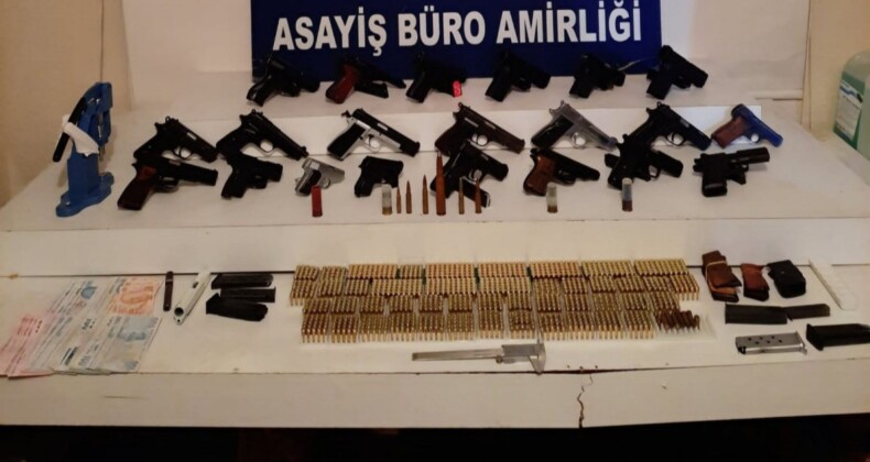 Kağıthane’de silah ticaretine operasyon: Uçaksavar fişeği ve 21 silah bulundu