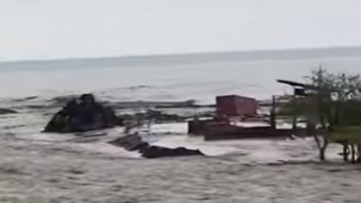 Kastamonu’da sağanak ve eriyen karlar çayı taşırdı