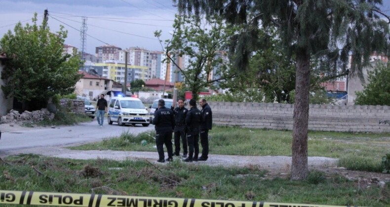 Kayseri’de maçta kendisine faul yapan kişiyi öldürdü