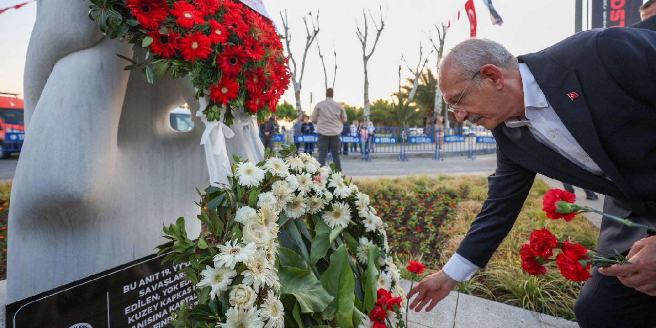 Kılıçdaroğlu Çerkez Anıtı’na çelenk bıraktı