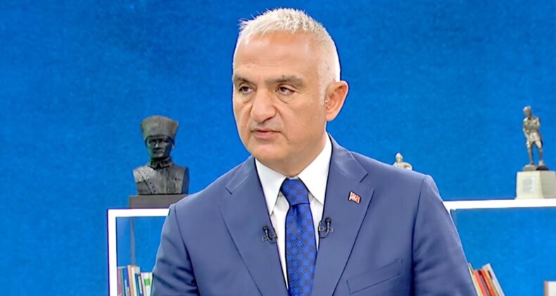 Mehmet Nuri Ersoy: Ayasofya’da çok ciddi bir tadilat gerçekleştirilecek