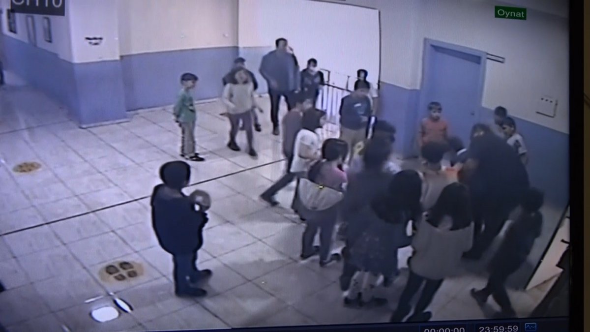 Muş’ta boğasına şeker kaçan öğrenciyi heimlich manevrası ile kurtardı