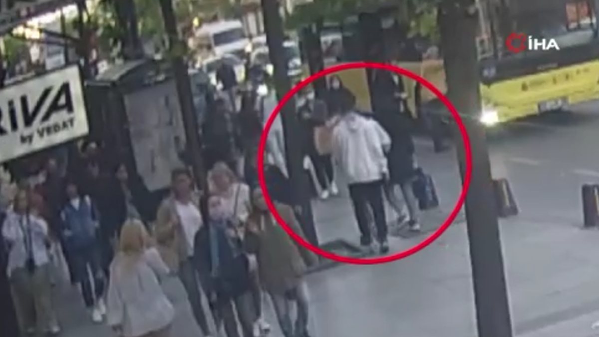 Şişli’de yürürken kapkaça uğradı