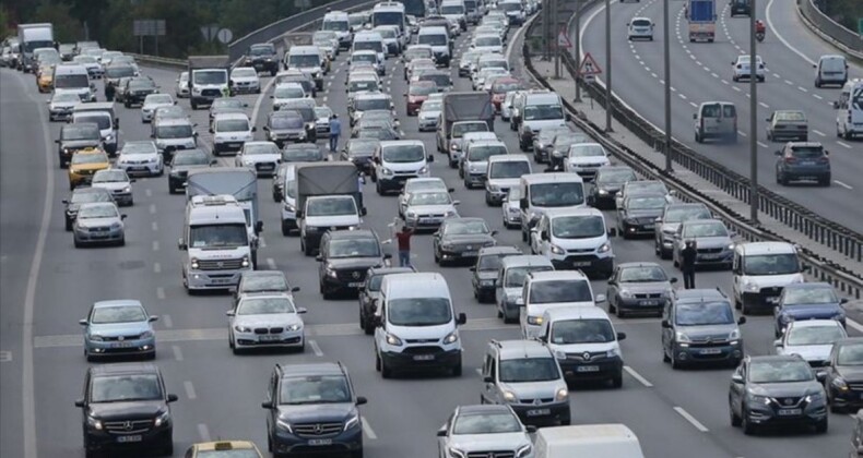 TÜİK açıkladı: Türkiye’de 6 kişiye bir otomobil düşüyor