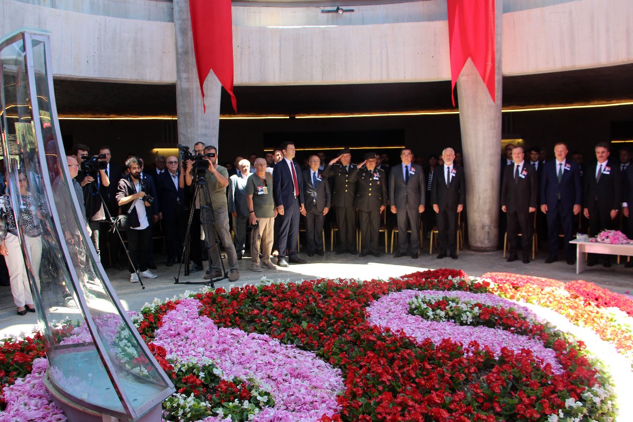 9’uncu Cumhurbaşkanı Süleyman Demirel, kabri başında anıldı