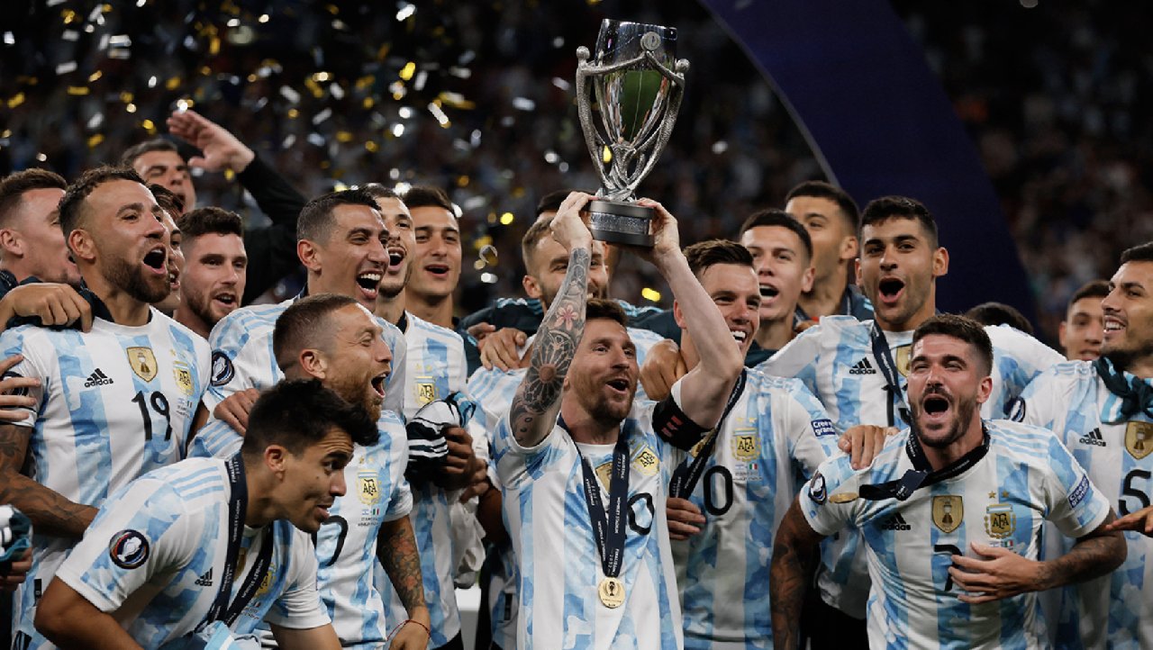 Arjantin İtalya’yı sahadan sildi, şampiyon oldu