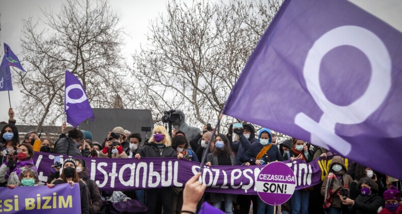 Bu cesaret nereden? Boşanma aşamasındaki eşe canlı yayında ‘vaden doldu’ tehdidi